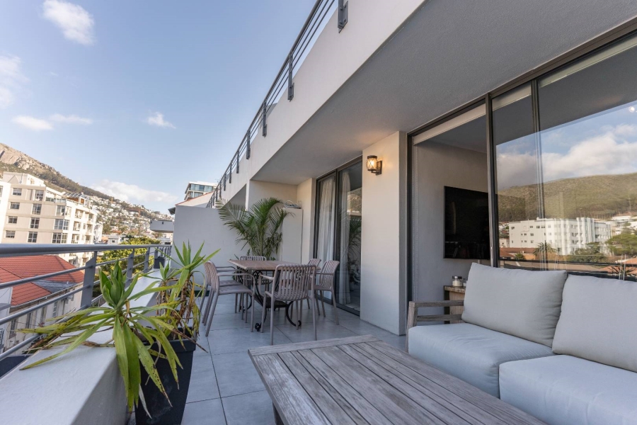 To Let 2 Bedroom Property for Rent in Sea Point Western Cape